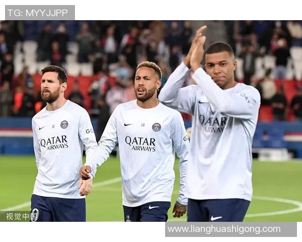 今日焦点大战姆巴佩领衔巴黎迎战劲敌决战即将打响球迷期待已久 今日焦点大战姆巴佩领衔巴黎迎战劲敌决战即将打响球迷期待已久